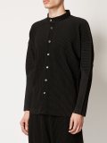 pleated band collar shirt 