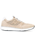 lace up trainers 