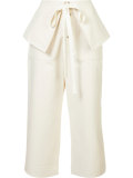 waist-tie trousers