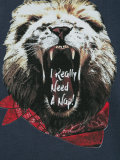 lion print T-shirt
