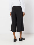 cropped pants 