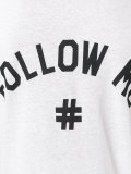 'follow me' print T-shirt