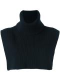 knitted vest