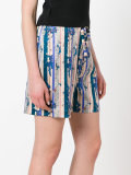 floral print shorts 