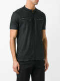 zip pocket T-shirt