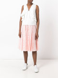 pleated skirt