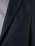三纽扣西装夹克