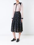 contrast shoulder shirt
