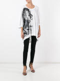 lion print T-shirt 