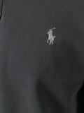 标识刺绣polo衫