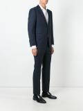 两件式西装套装