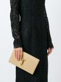 'Classic Monogram'手拿包