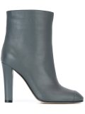 round toe boots