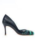 panelled pumps