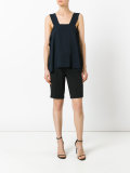 knee-length shorts 