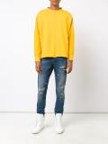 loose-fit sweatshirt