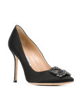 Hangisi pumps