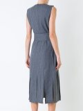 'Pin Stripe Swing'连衣裙