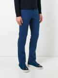 slim-fit trousers 