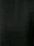 百褶短衫
