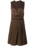 sleeveless dress