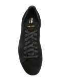 lace up trainers 