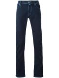 slim-fit jeans 