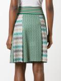 pleated skirt 