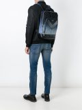 'Mr V-Back' backpack