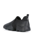 plain trainers 