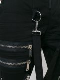 'Military'牛仔裤