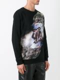 'Tobias' sweatshirt