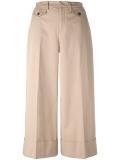 wide-legged cropped trousers