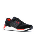 009 New Balance sneakers