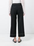 wide-legged cropped trousers