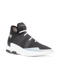 contrast trainers 