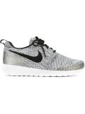 'Roshe NM'运动鞋
