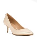 pointed toe pumps 