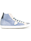 lace-up hi-tops