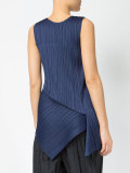 asymmetric pleated tank