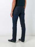 slim fit jeans