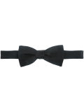 classic bow tie 