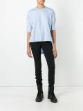 elongated tail shirt