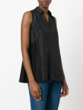 sleeveless shirt