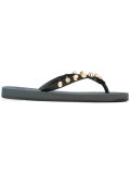 Hollywood flip-flops