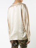 V-neck shirt 