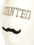 'Wanted Moustache'面纱