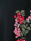 刺绣花卉上衣