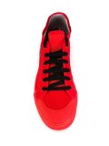 logo lateral sneakers