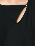 off centre keyhole detail T-shirt